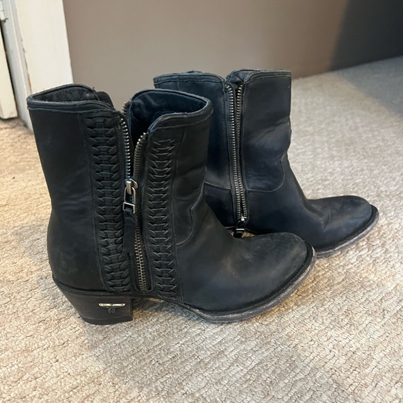 Lane Plain Jane shortie boots. Only worn once. - Picture 5 of 5